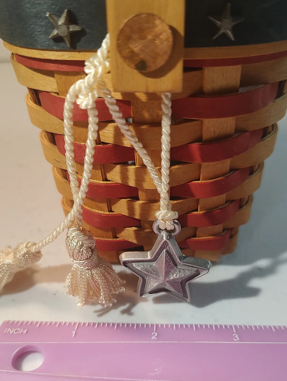 Longaberger 2001 Inaugural Basket, Liner, Plastic Protector & Dated Star Tie On